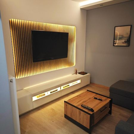 The Skeptic Home テッサロニキ エクステリア 写真